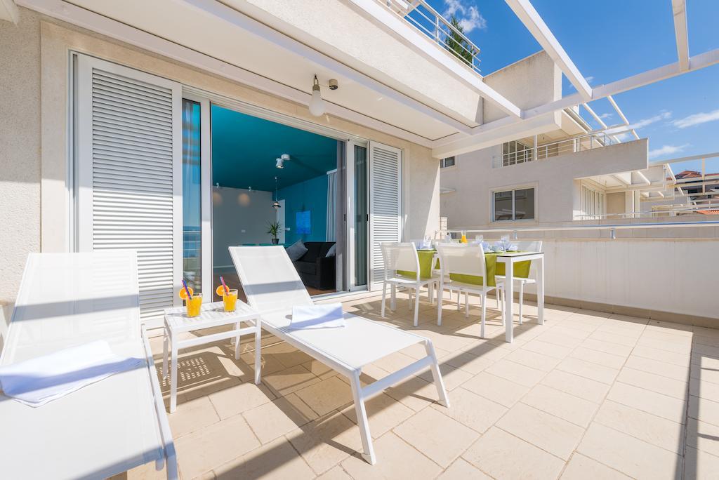 Apartments Villa Azzurra Bol Ruang foto